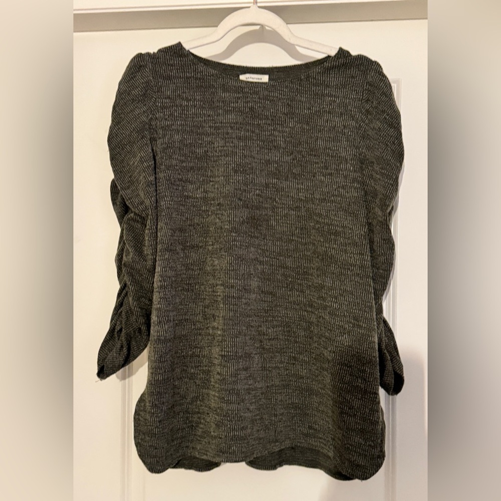 ‼️Fall Sale‼️ Ruched sleeve top